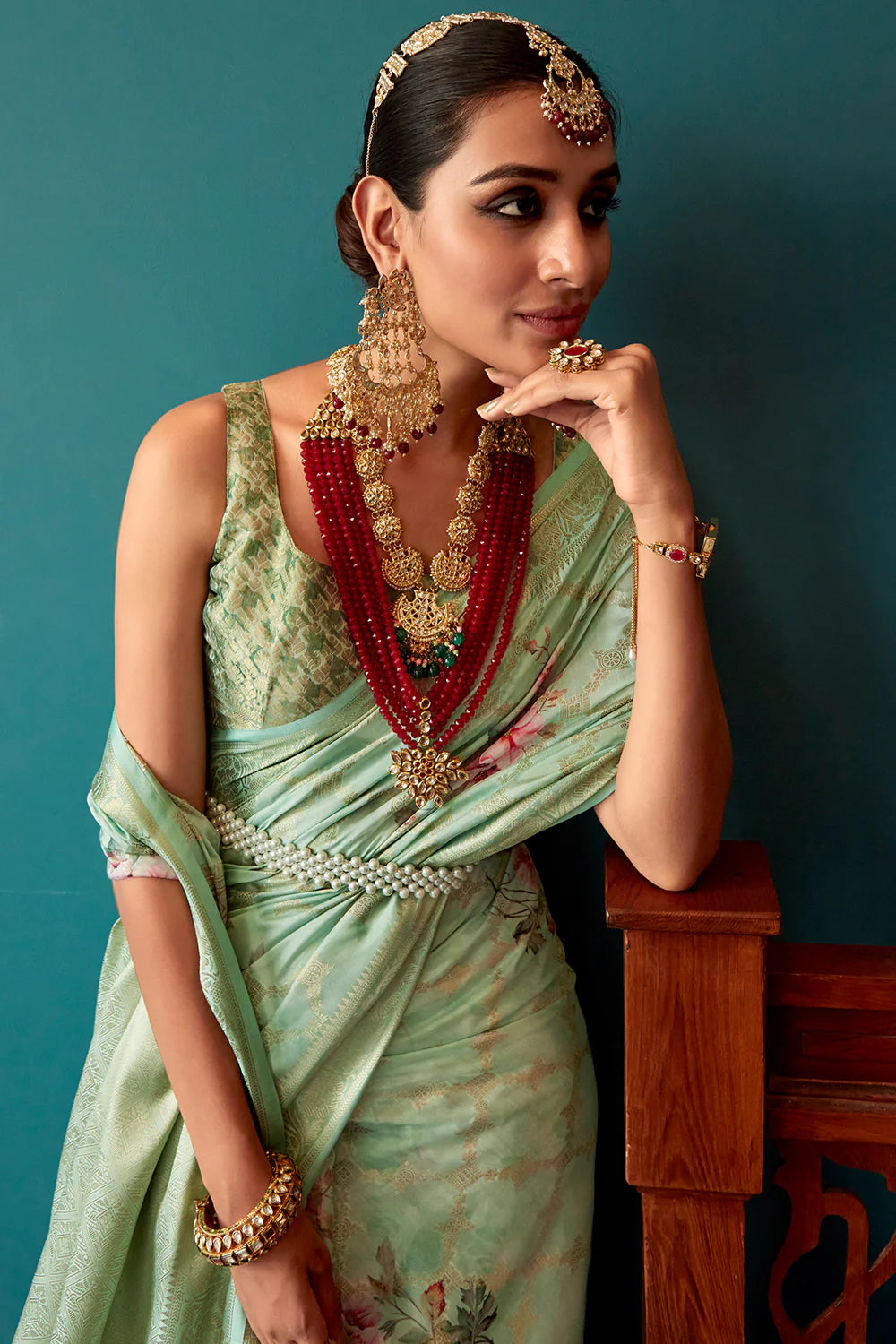 Acardian Green WOVEN TWO TONE SOFT SILK SAREE