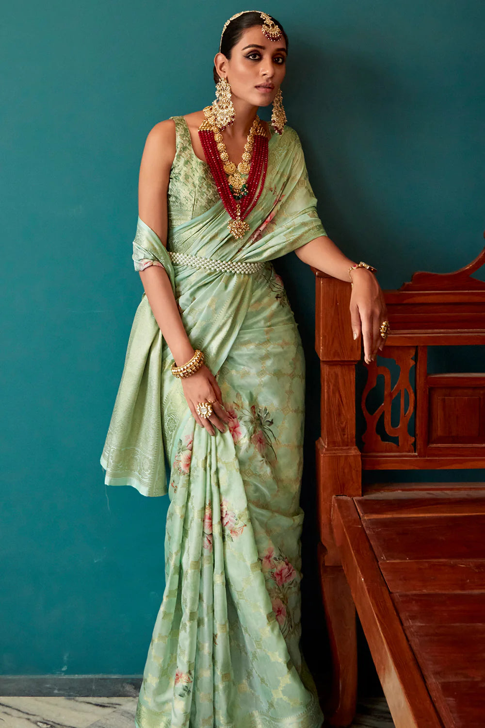 Acardian Green WOVEN TWO TONE SOFT SILK SAREE