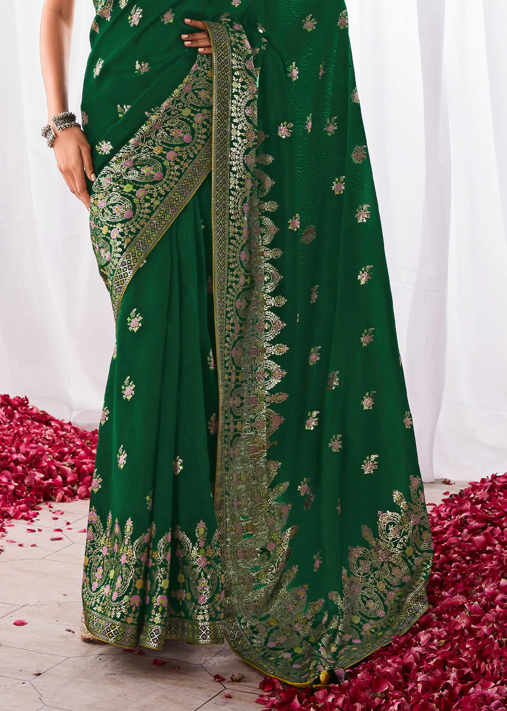 GREEN KORA SILK SAREE WITH MEENAKARI PALLU & DESIGNER BLOUSE