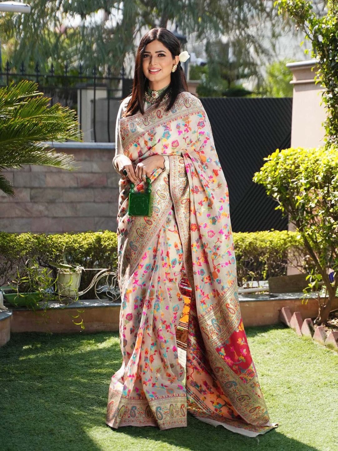 Floral Off-White Woven Kashmiri Pashmina Saree