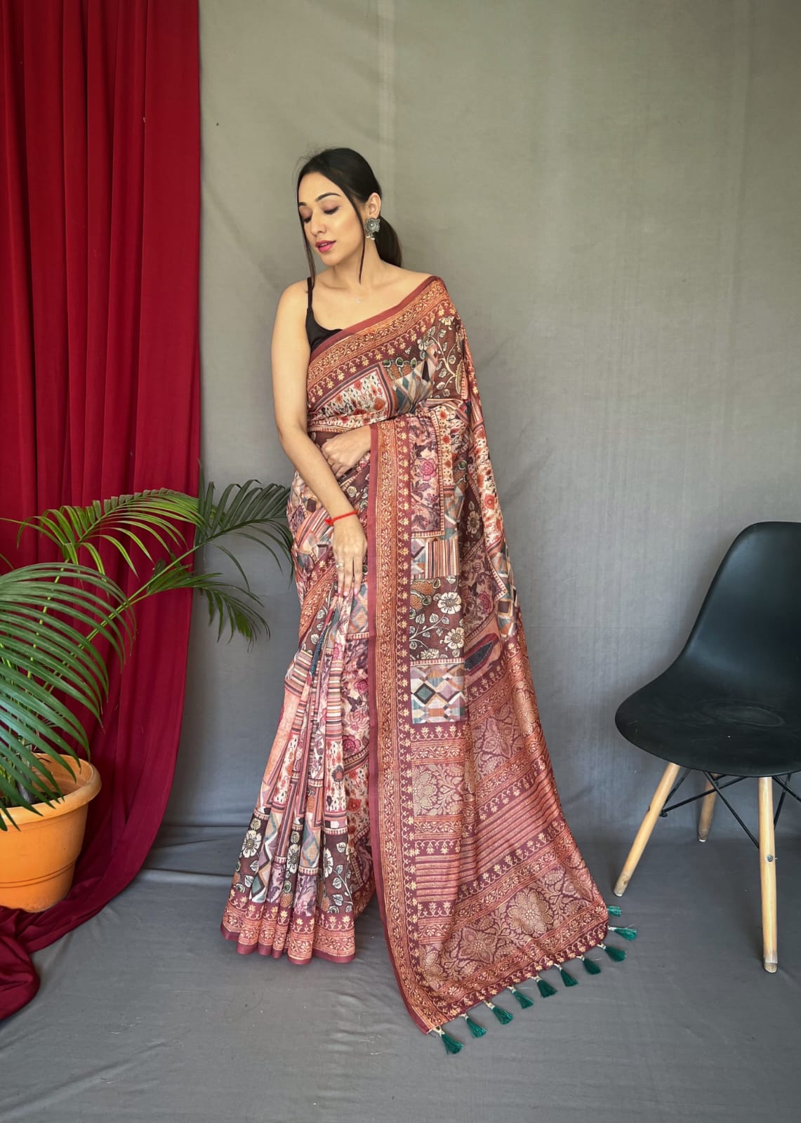 BROWN Kashmiri digital print SAREE