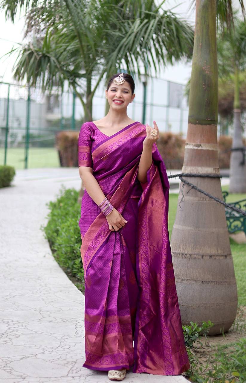 MAGENTA  BANARASI SILK SAREE WITH HEAVY BROCADE BLOUSE