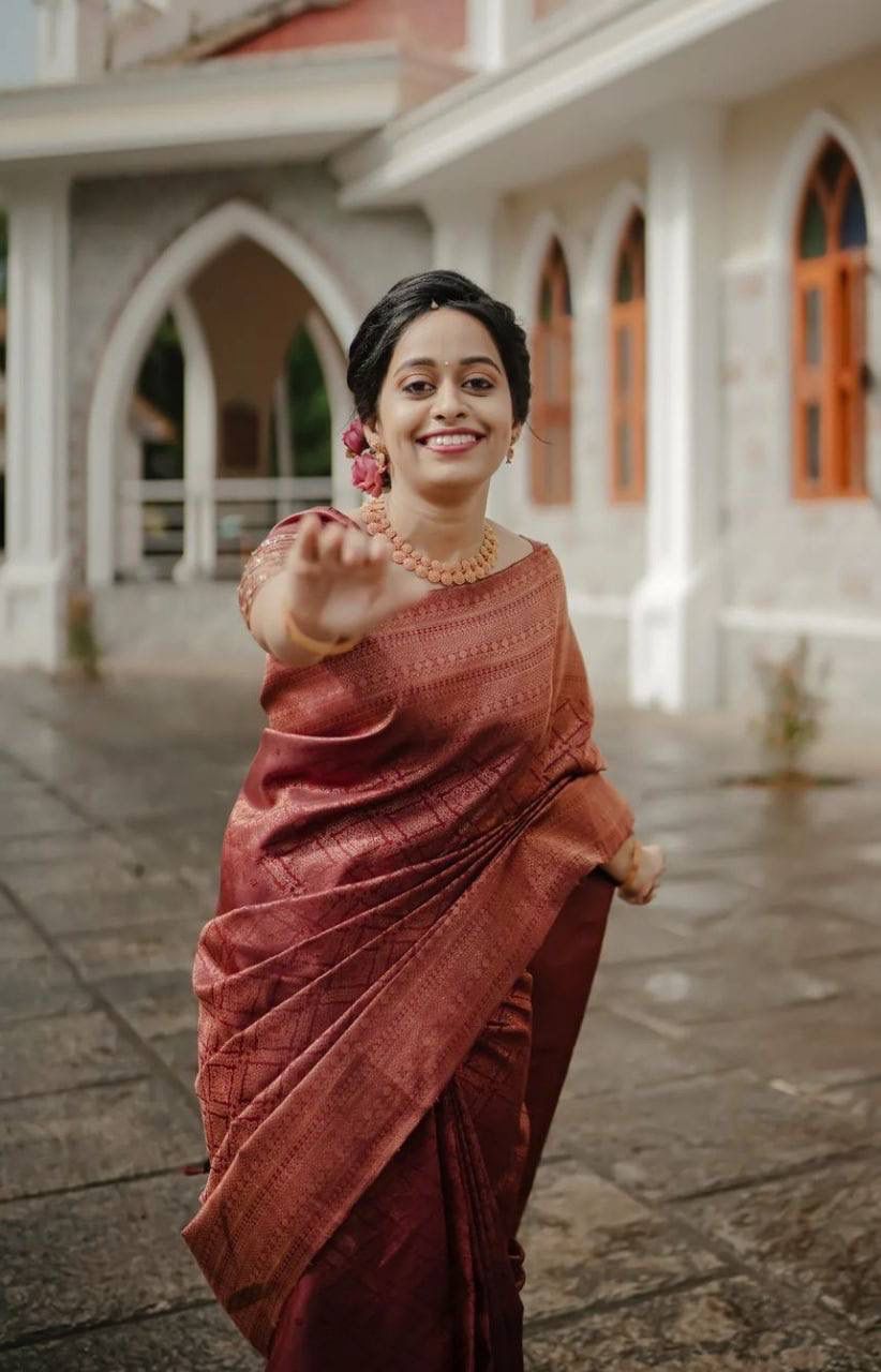 MAROON BANARASI SILK SAREE WITH HEAVY BROCADE BLOUSE