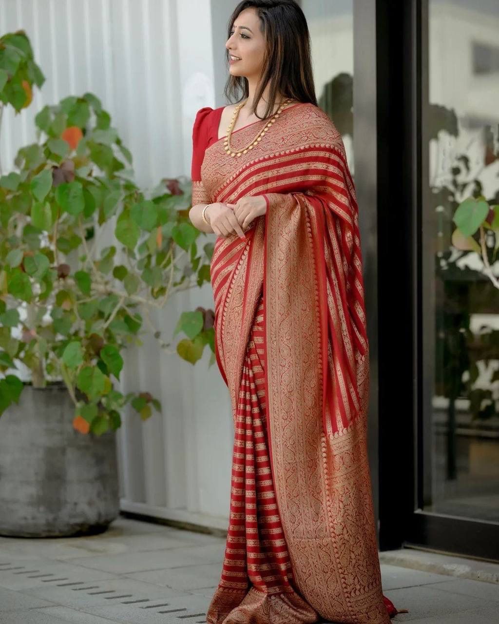 RED BANARASI SILK SAREE WITH HEAVY BROCADE BLOUSE