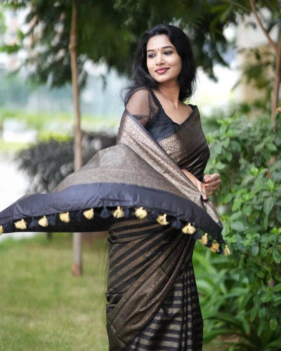 GREY BANARASI SILK WITH COPPER ZARI WEAVING SAREE