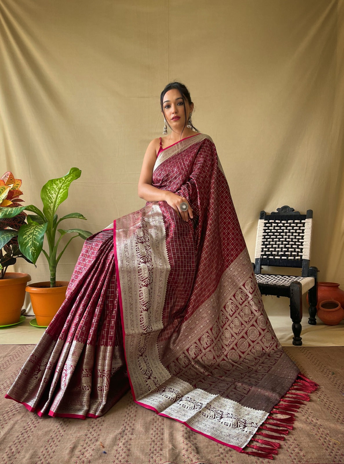 HIBISCUS MAROON RED HANDLOOM BANARASI SILK SAREE