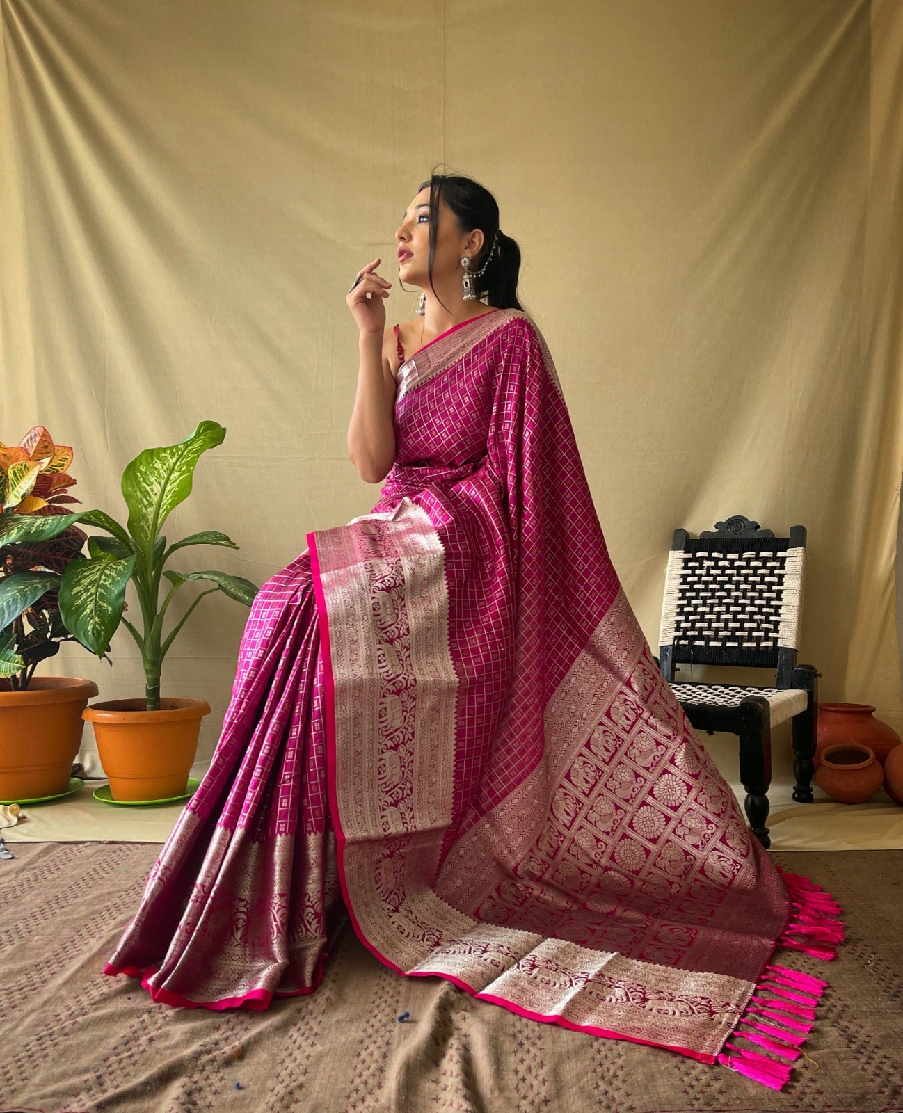 HOT PINK HANDLOOM BANARASI SILK SAREE