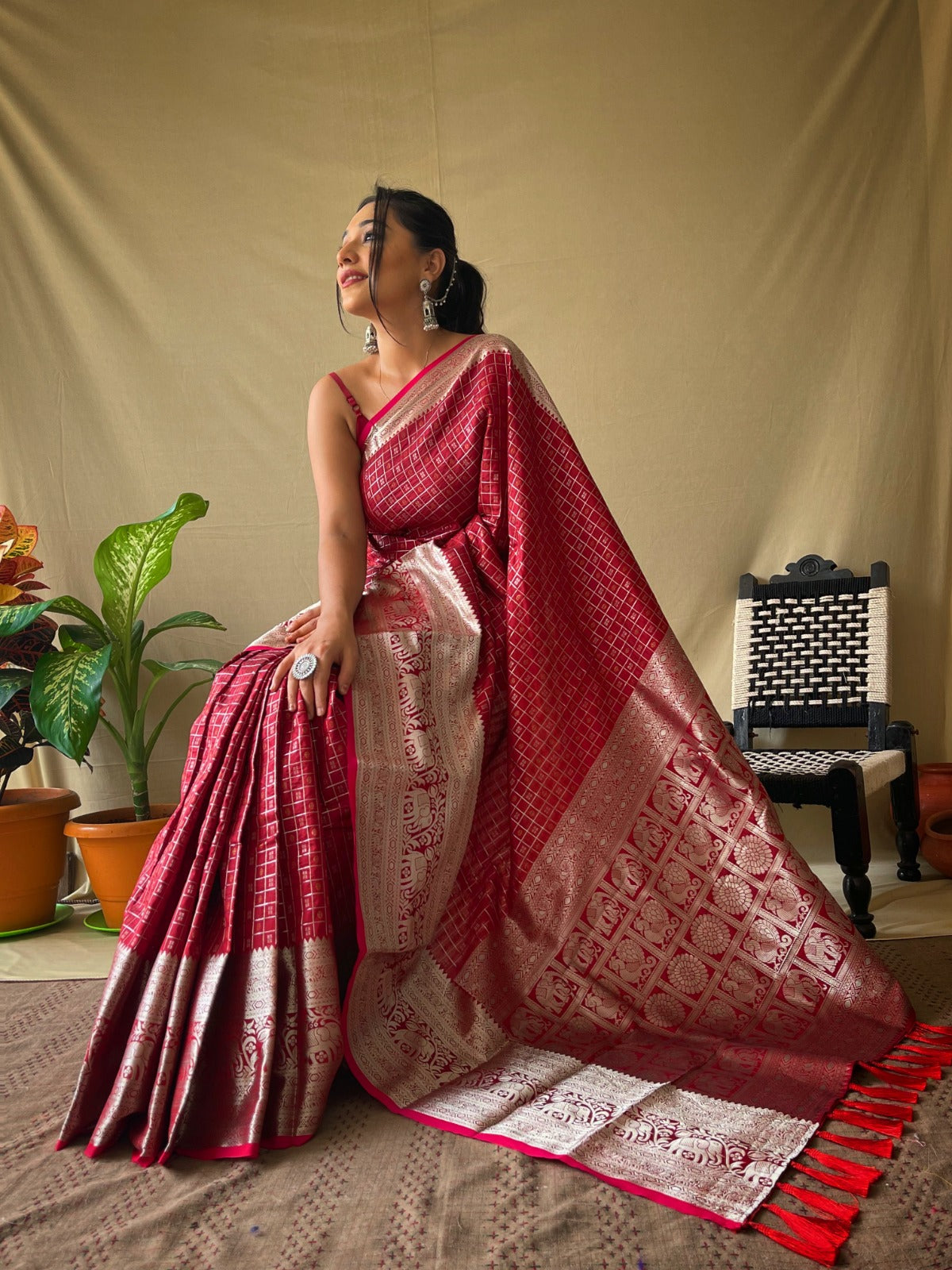 VENETIAN RED HANDLOOM BANARASI SILK SAREE