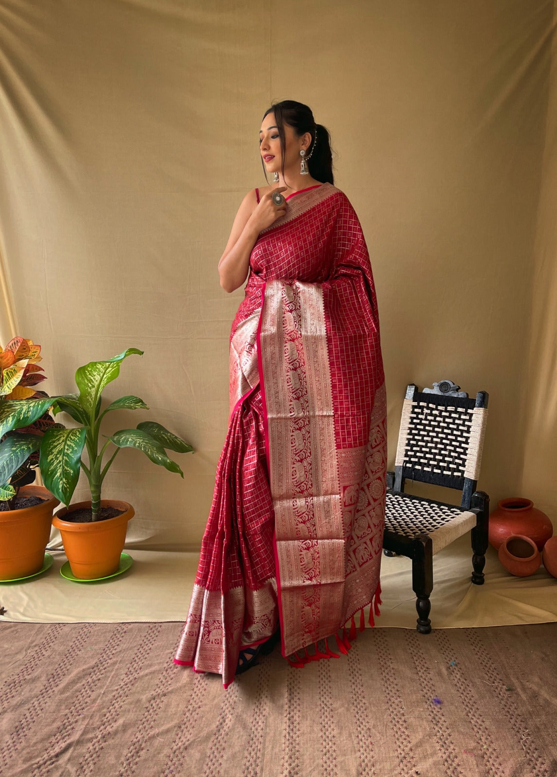 VENETIAN RED HANDLOOM BANARASI SILK SAREE