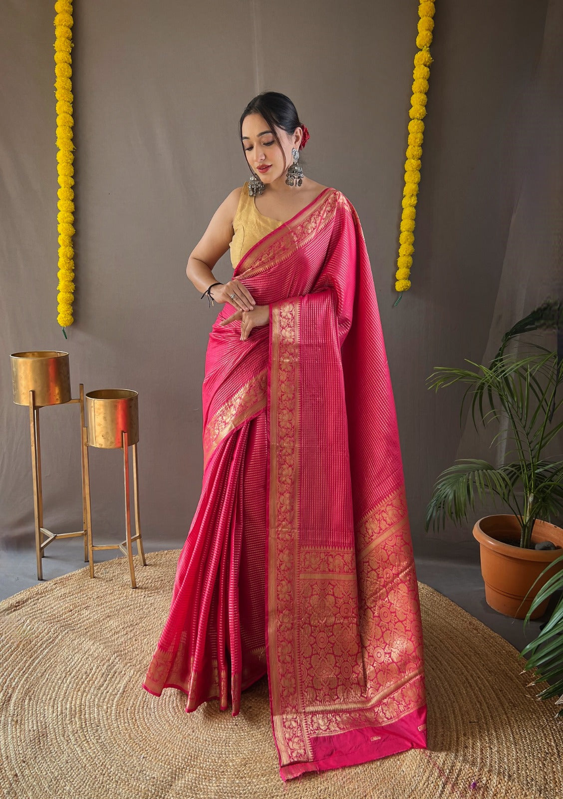 MAGENTA PINK Soft copper weaving saree rich pallu and brocade blouse