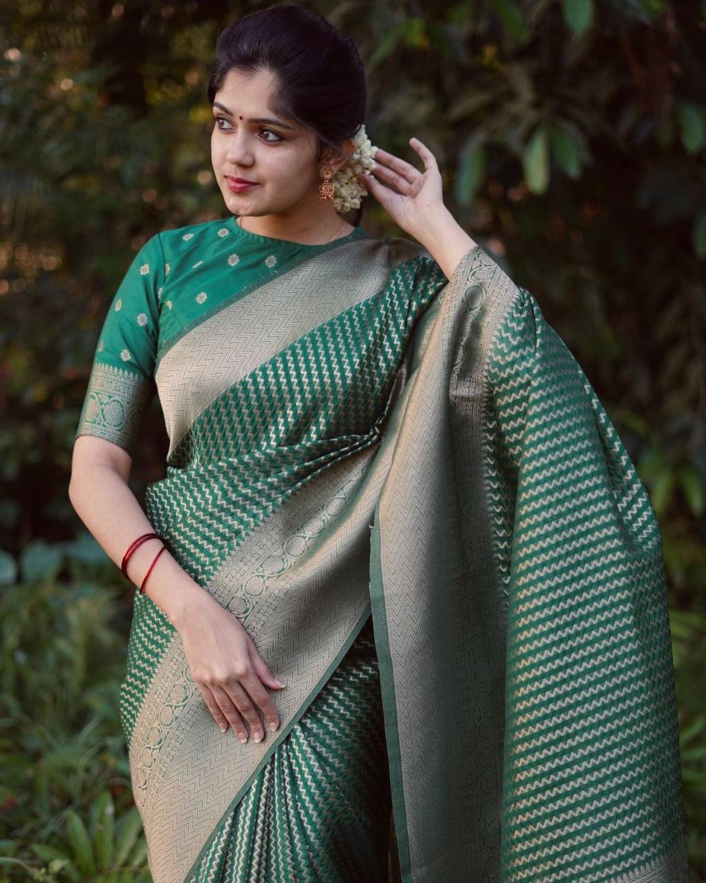 GREEN BANARASI SILK SAREE WITH HEAVY BROCADE BLOUSE