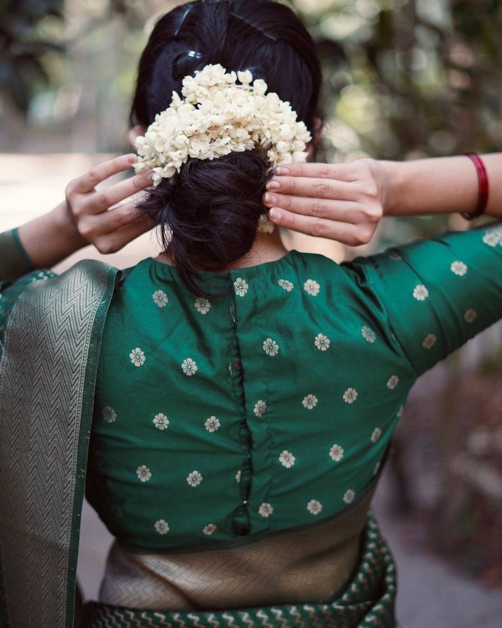 GREEN BANARASI SILK SAREE WITH HEAVY BROCADE BLOUSE