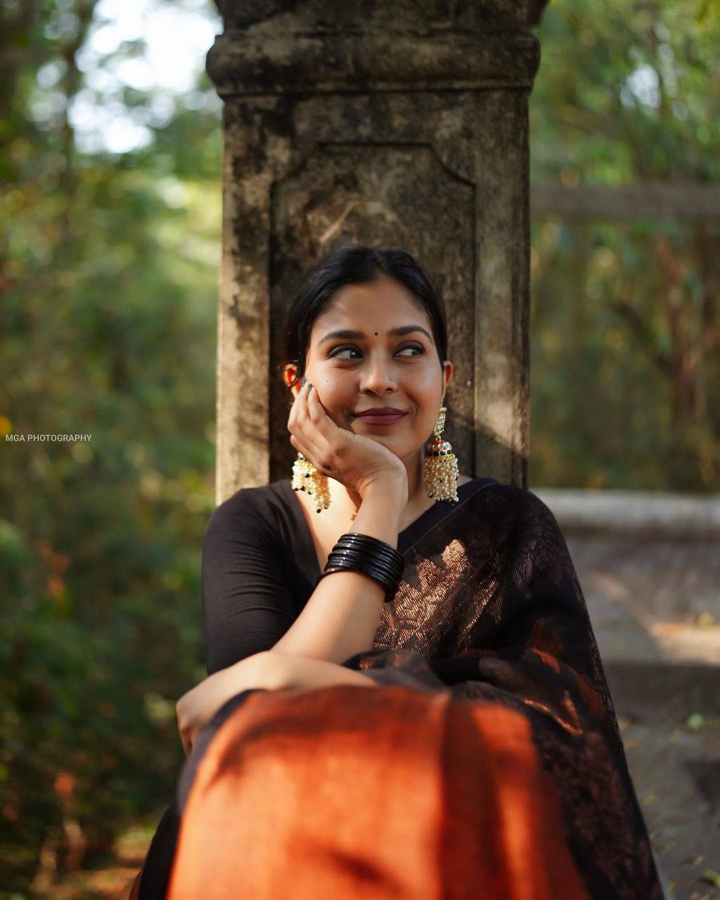 BLACK & ORANGE BANARASI SILK SAREE WITH HEAVY BROCADE BLOUSE