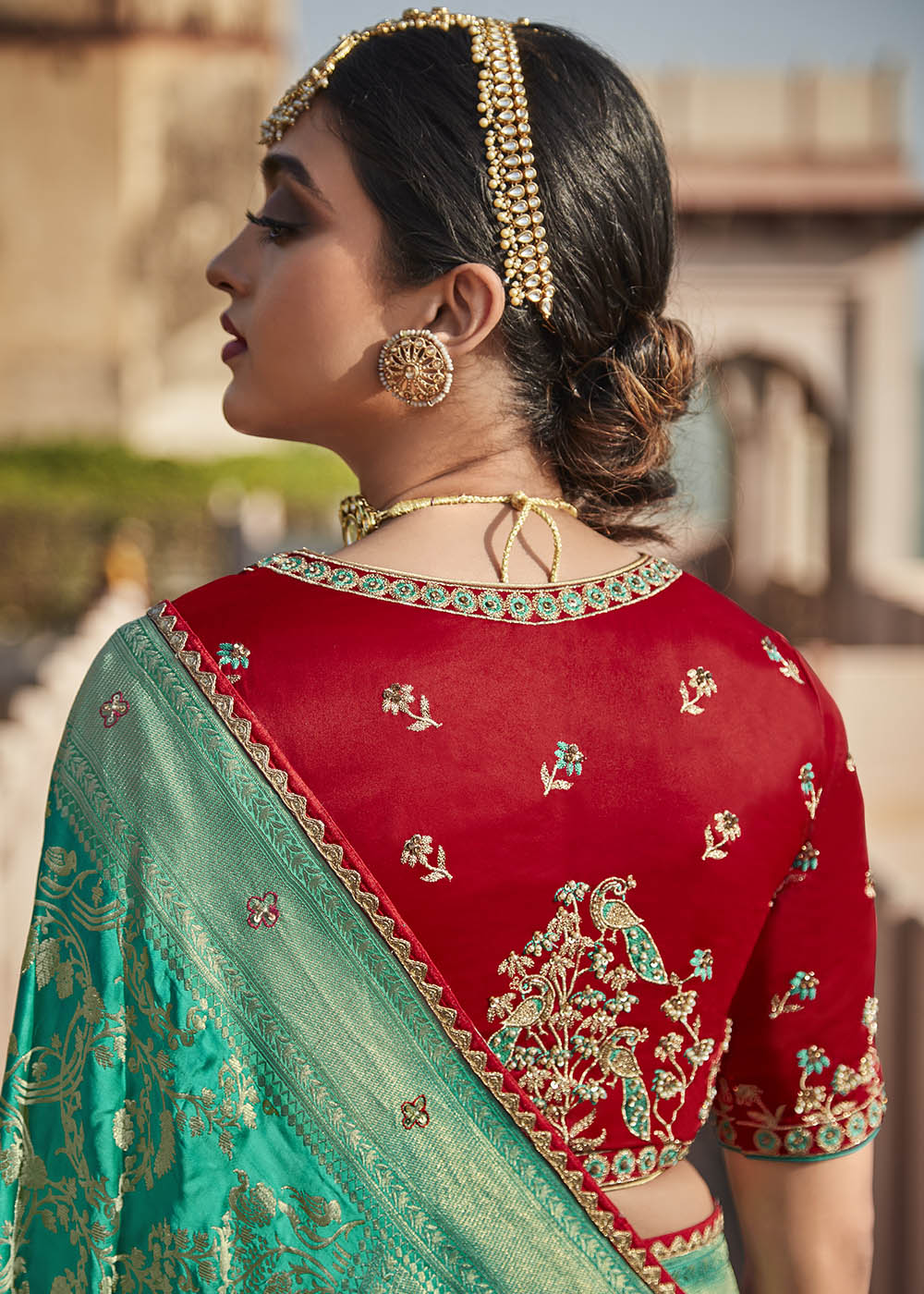 Elegant and Timeless Green Woven Banarasi Silk Saree with Embroidered Blouse