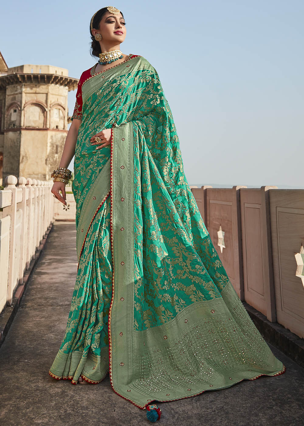 Elegant and Timeless Green Woven Banarasi Silk Saree with Embroidered Blouse