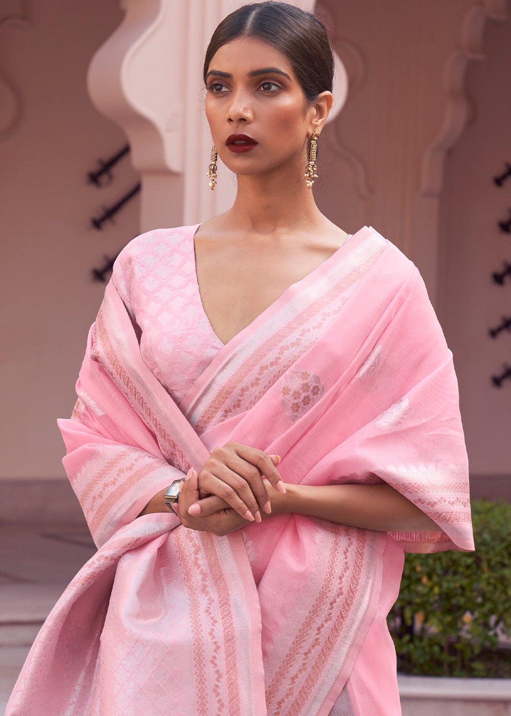 Blushing Blooms: Handwoven Banarasi Linen Silk Saree