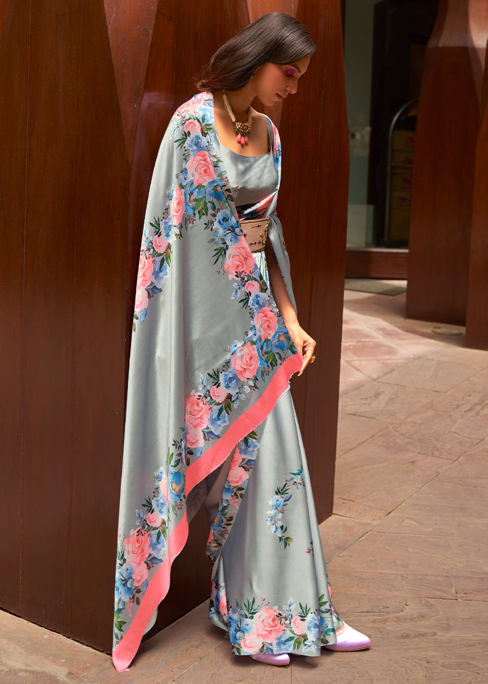 Graceful Cloud Grey Digital Print Saree