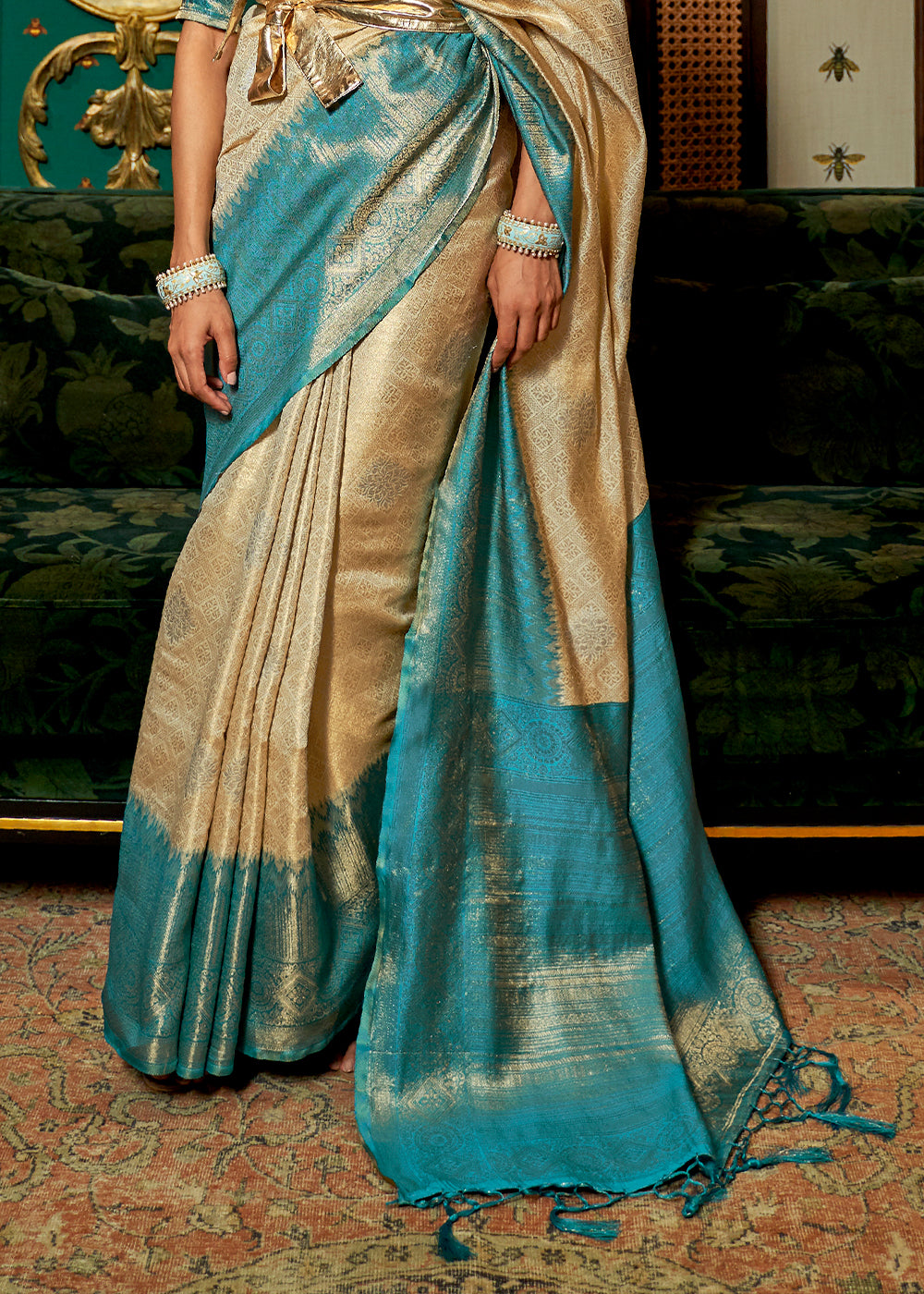 Elegant Sky Blue and Beige Kanjivaram Silk Saree with Traditional Zari Weaving