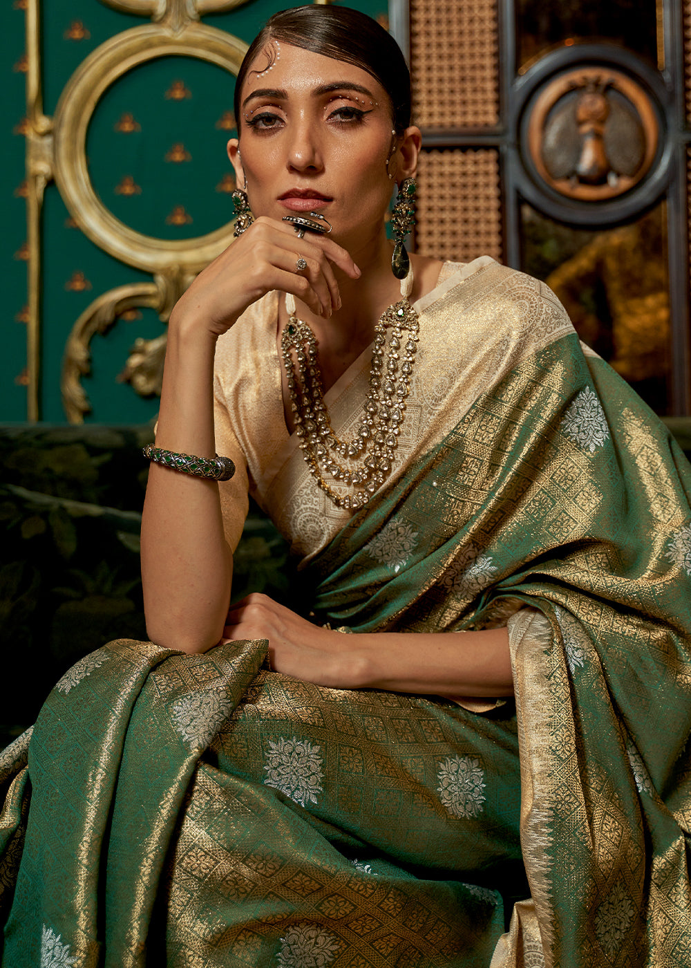 Timeless Moss Green and Beige Kanjivaram Silk Saree with Traditional Zari Weaving