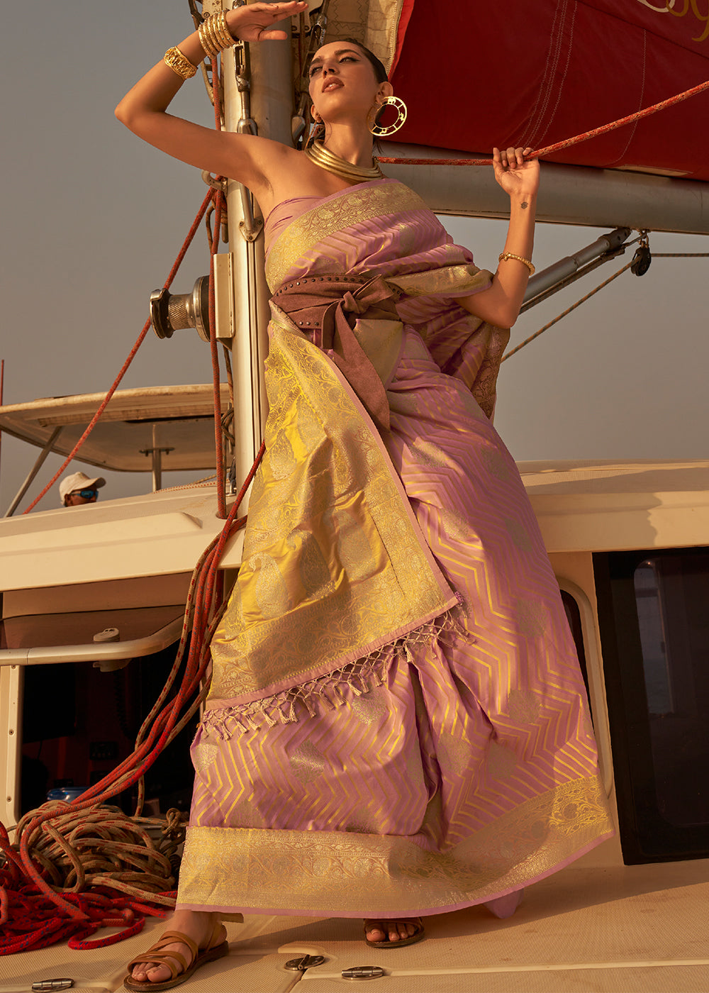 A Graceful Fusion of Colors Pink Dual Tone Banarasi Satin Silk Saree