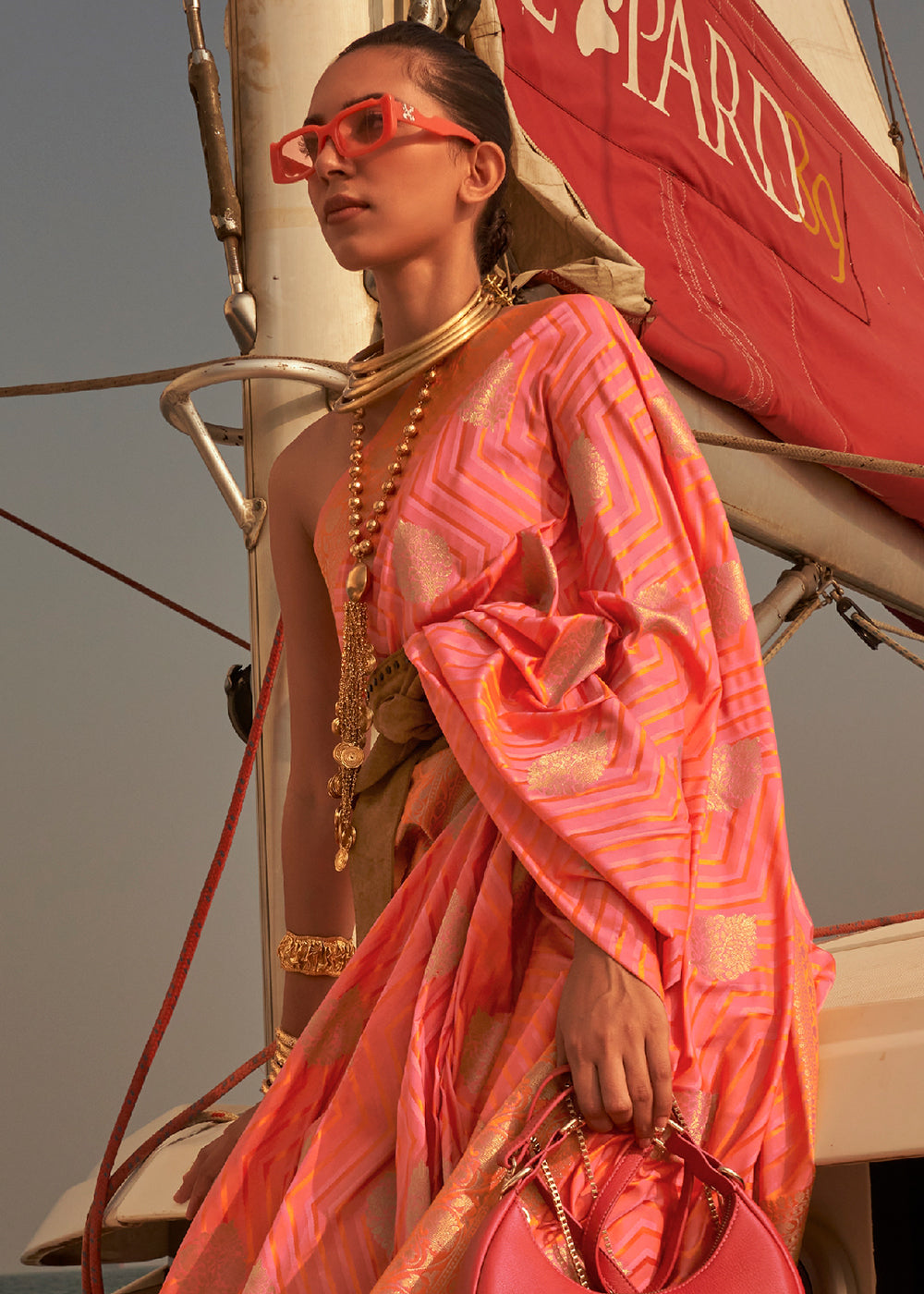 A Delicate Fusion of Colors and Tradition Peach Dual Tone Banarasi Satin Silk Saree