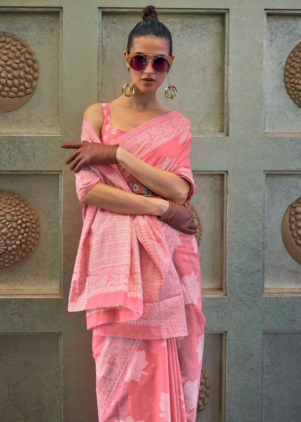 Graceful Light Pink Lucknowi Chikankari Saree with Traditional Weaving"