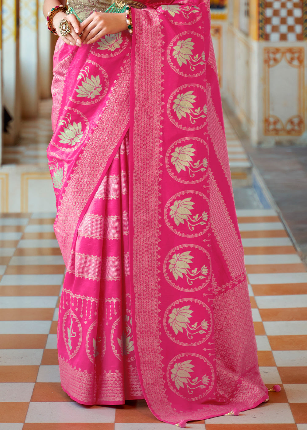 The Enchanting Beauty of Pink Woven Banarasi Silk Saree