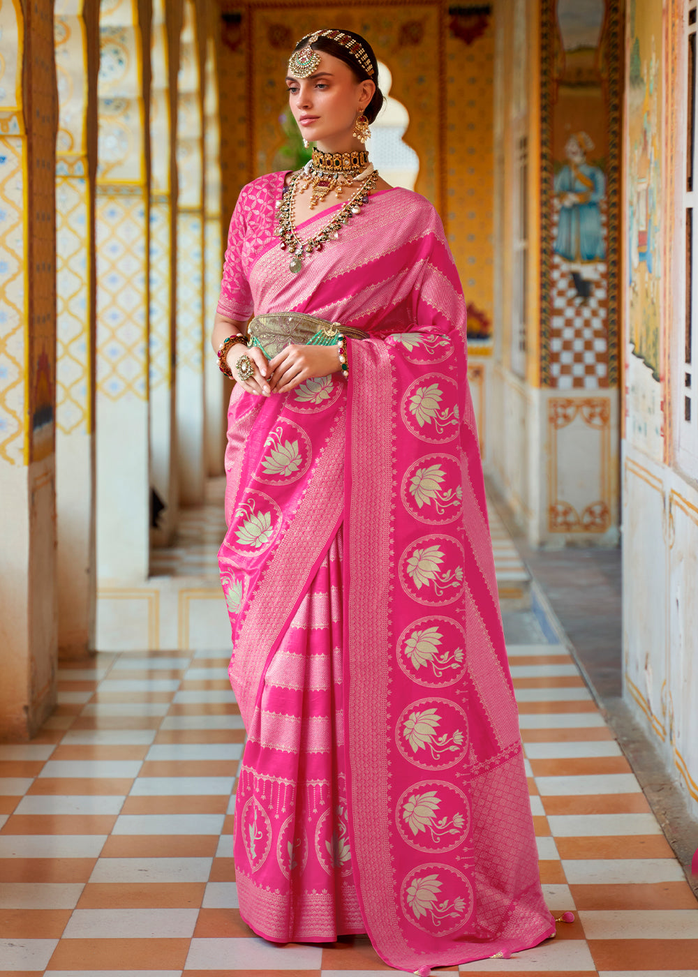 The Enchanting Beauty of Pink Woven Banarasi Silk Saree