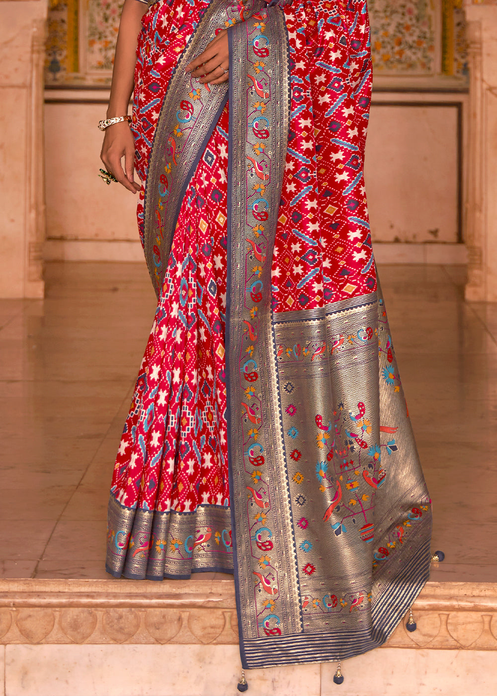 Bold Red and Brown Patola Silk Saree - A Perfect Fusion of Richness and Elegance