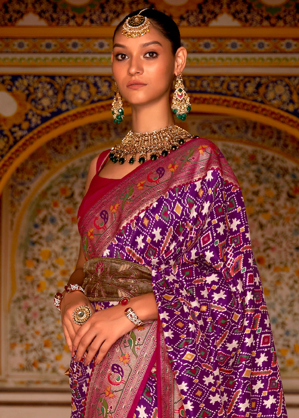 A Fusion of Grace and Style Elegant Purple Patola Silk Saree