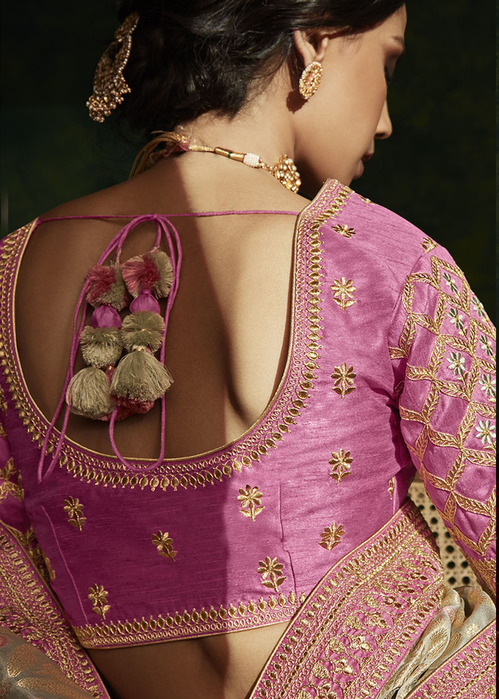 Elegance and Grace of the Pink Designer Silk Saree