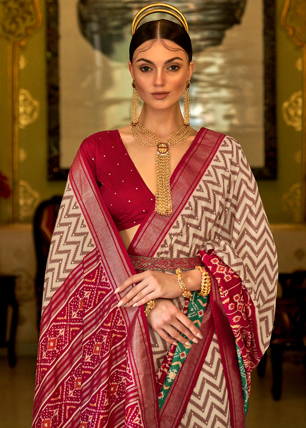 Graceful Maroon and White Patola Silk Saree for a Timeless and Elegant Look