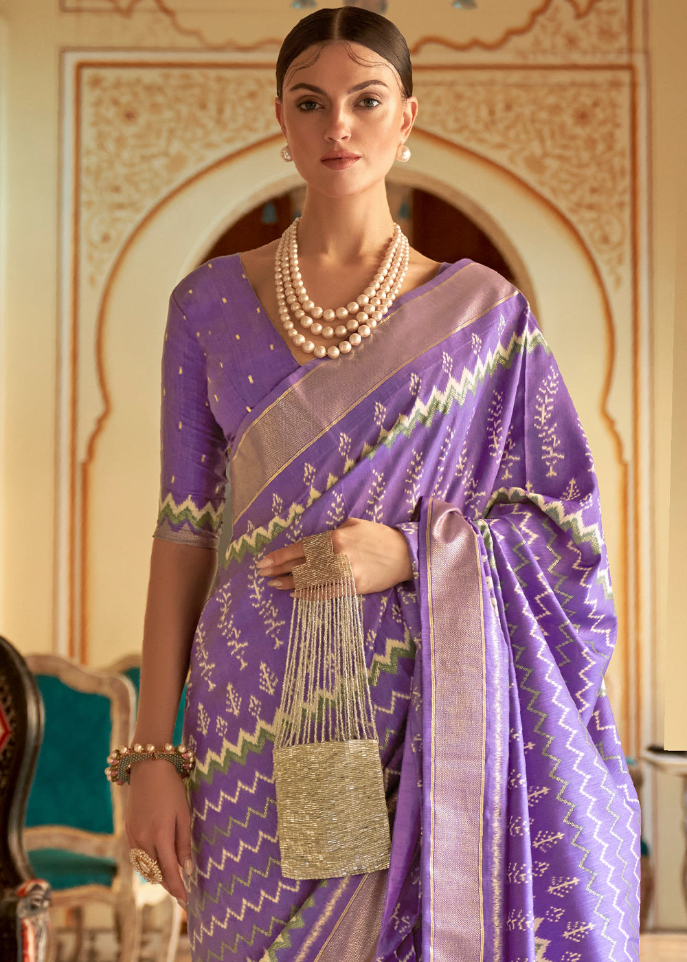 Royal Amethyst: A Purple Patola Woven Silk Saree Fit for Queens