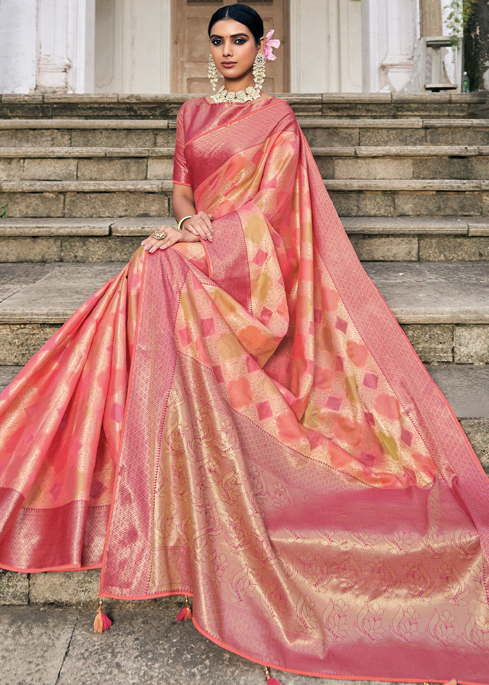 Enchanting Emerald: Green Woven Banarasi Organza Silk Saree