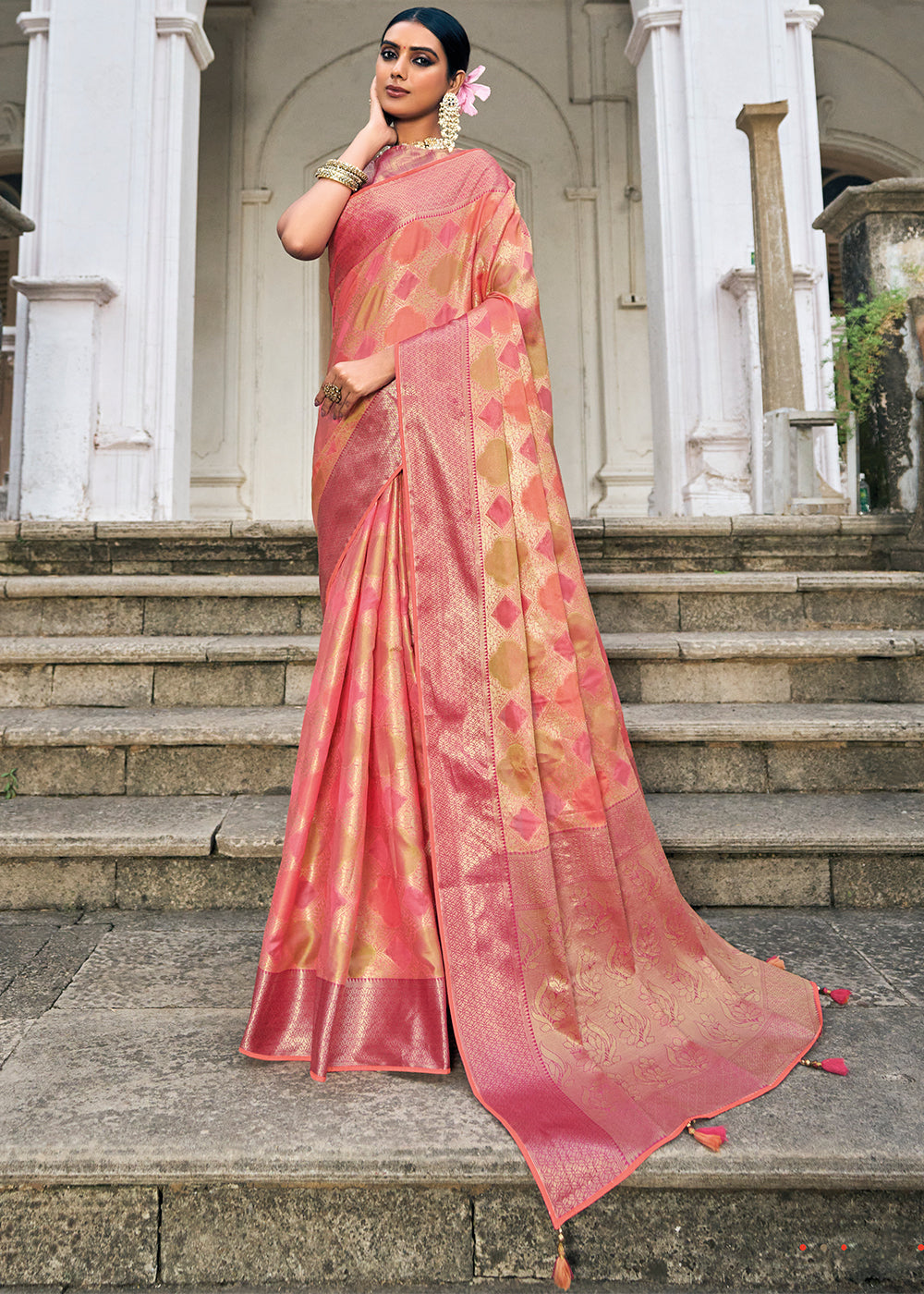 Enchanting Emerald: Green Woven Banarasi Organza Silk Saree