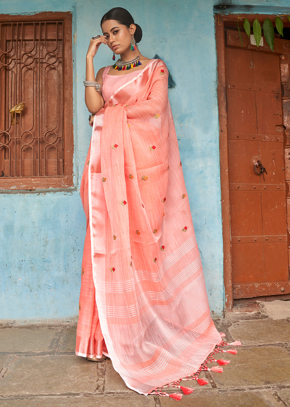 Whispers of Spring: A Light Peach Linen Saree for Effortless Elegance