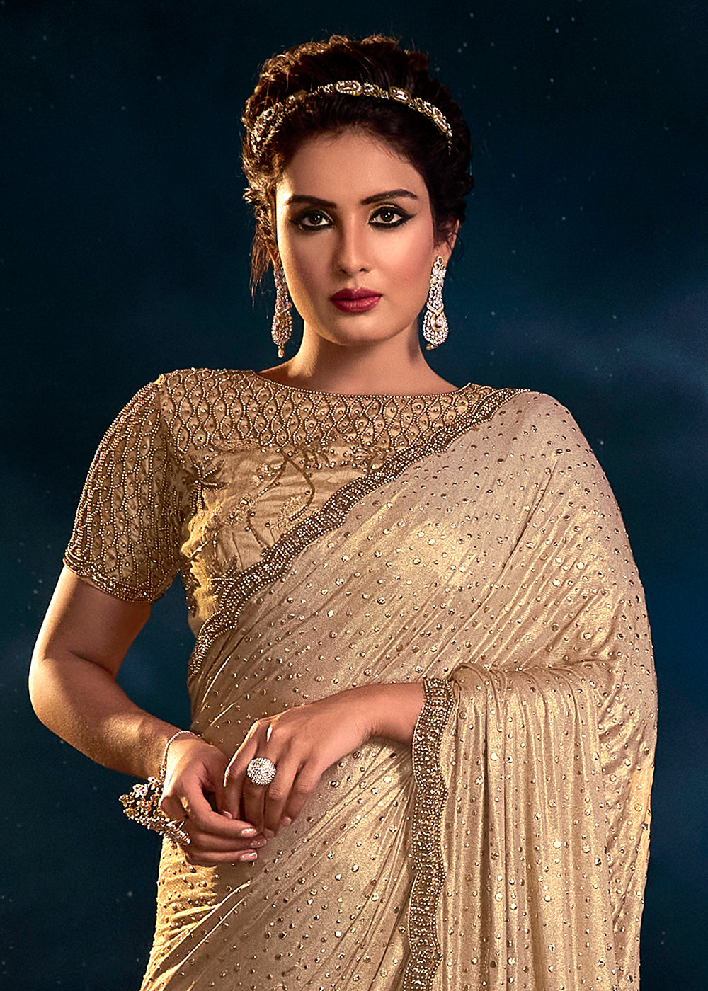 Opulent Golden Zari Embroidered Saree with Exquisite Detailing