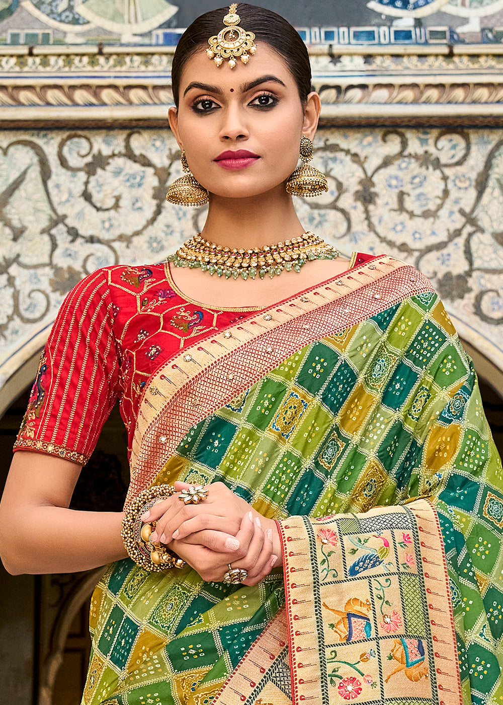 Enchanting Green Raw Silk Saree for Natural Elegance