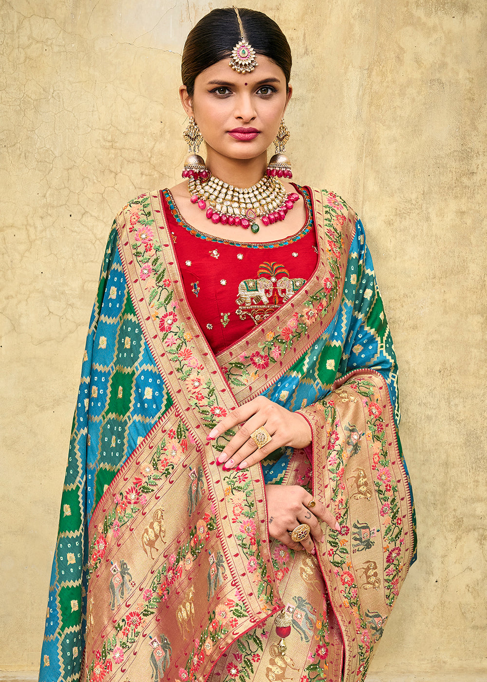 Mesmerizing Blue and Green Raw Silk Saree for Timeless Beauty